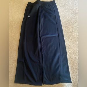 Women’s under Armour track pants